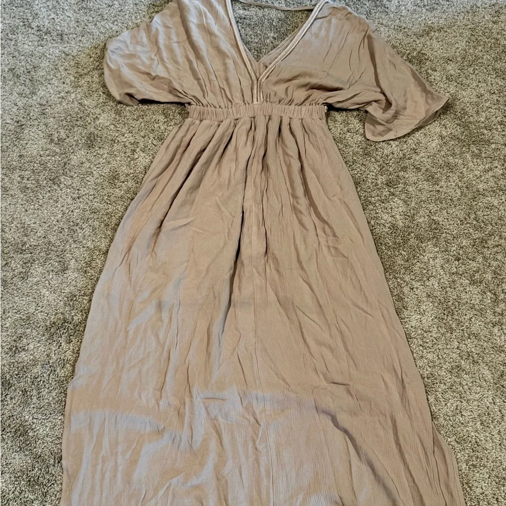 Neutral Maxi Dress – Bump Friendly Size Medium NWT - Picture 9 of 9